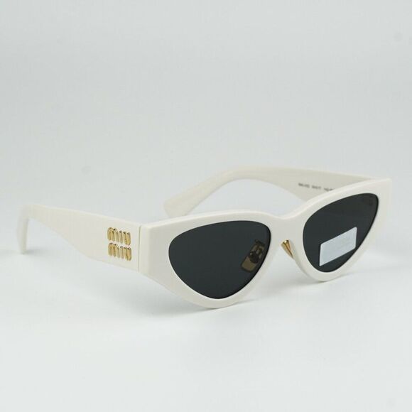 NEW Miu Miu MU03ZS 1425S0 White Dark Gray Cat Eye Women Sunglasses MU 03ZS
